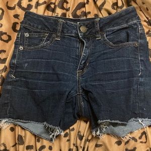 Dark wash American eagle jean short